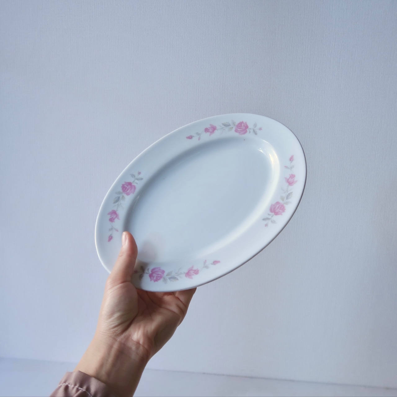 【台湾食器】淡いピンクのお花 大皿/オーバル皿