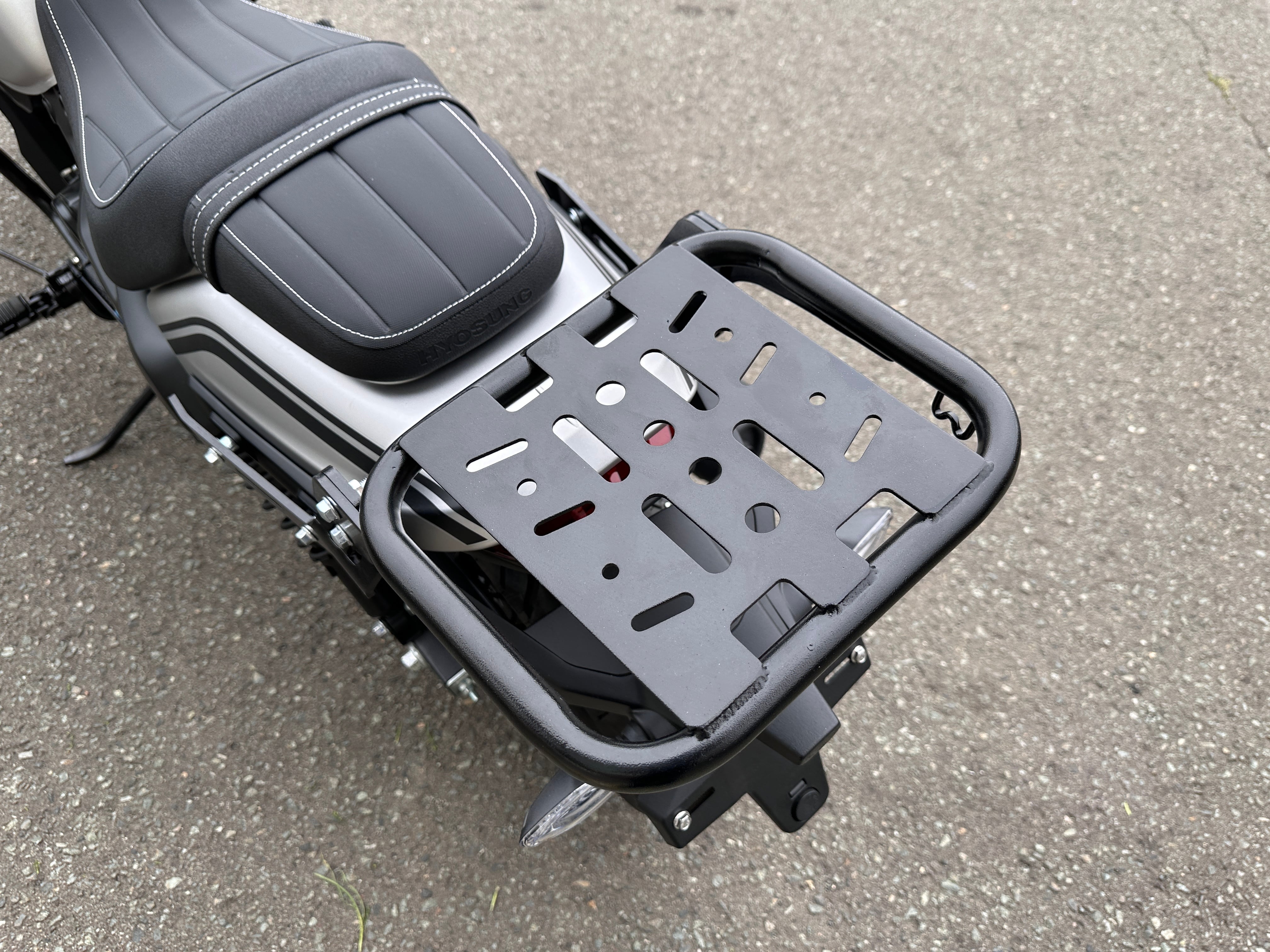 ヒョースン GV250DRA用 ラゲッジキャリア | KMDex ベストバイ