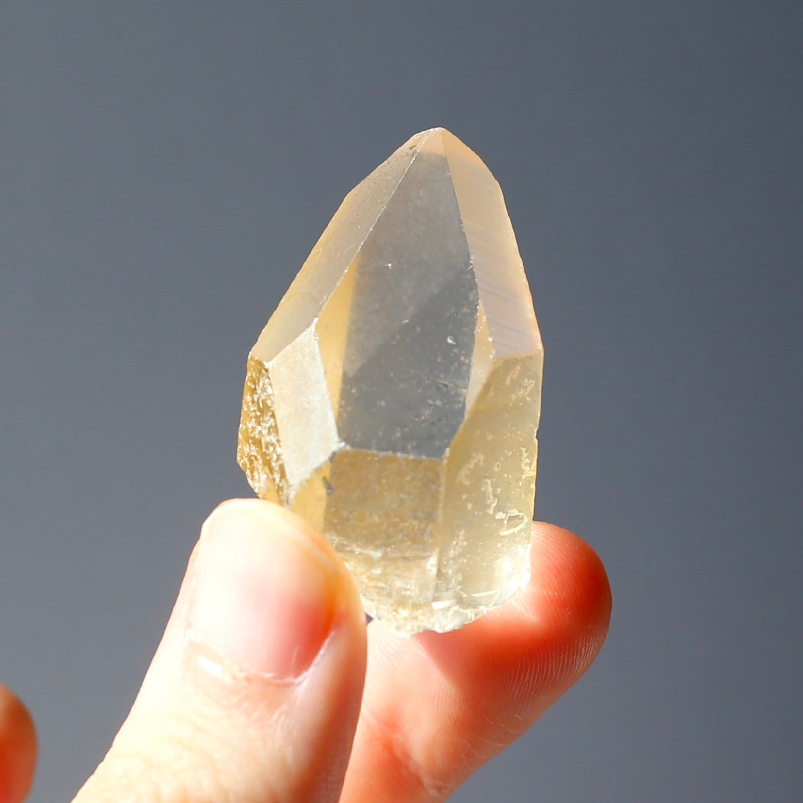 ゴールデンヒーラー クォーツ 原石 水晶 鉱物 希少石 天然石 | glanz licht