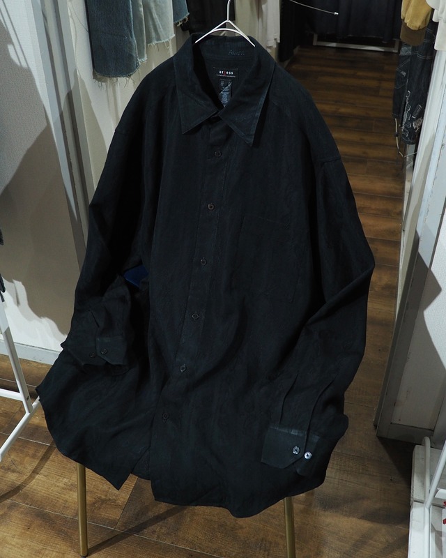 " axcess " Black Beautiful Paisley Pattern Embroidery Over Silhouette Shirt