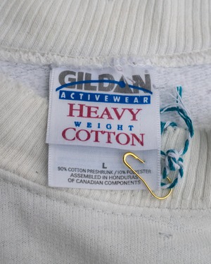 【古着】猫刺繍のダメージ加工スウェット