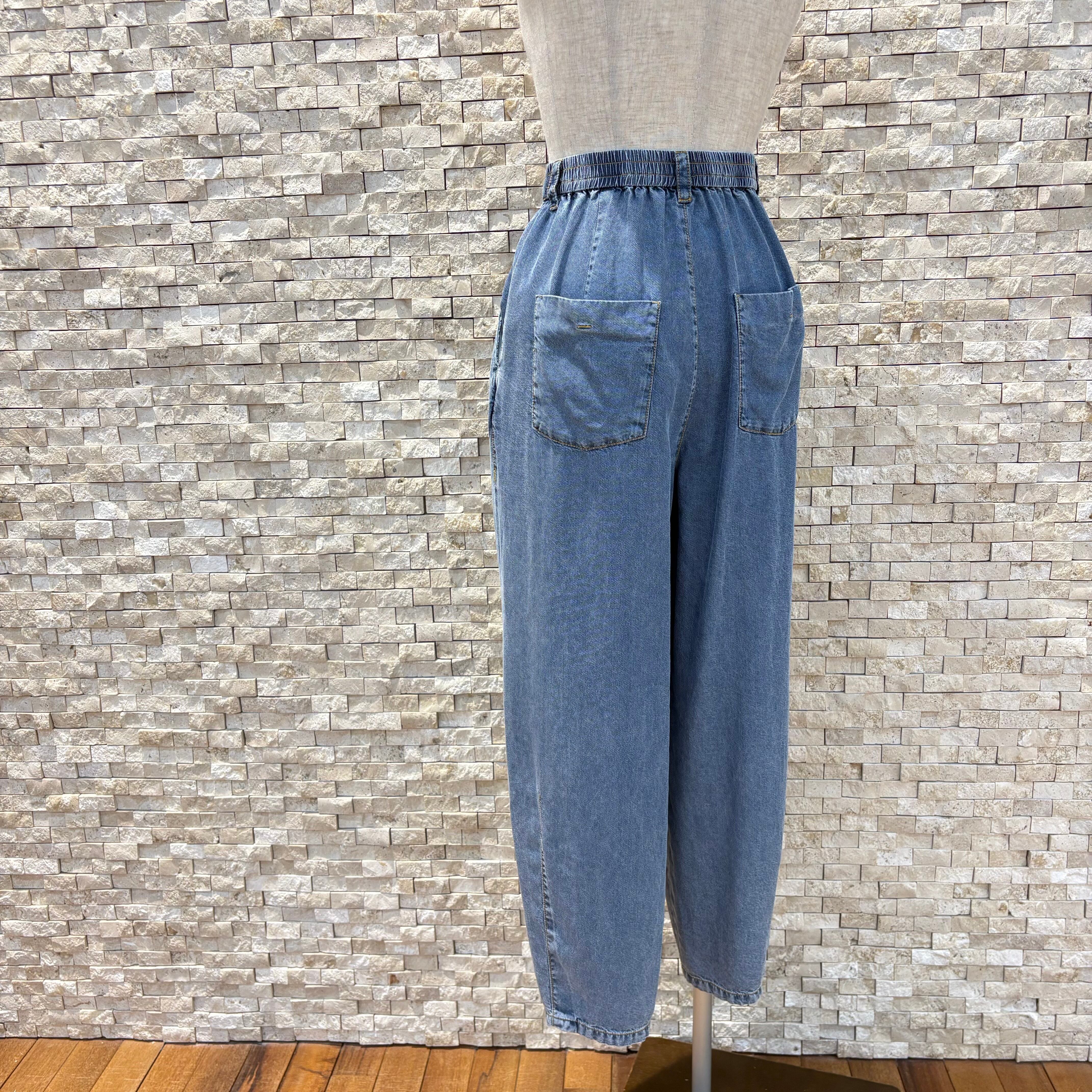 ayane】テンセルデニムタックバレルレッグパンツ(826507) | FORME Base