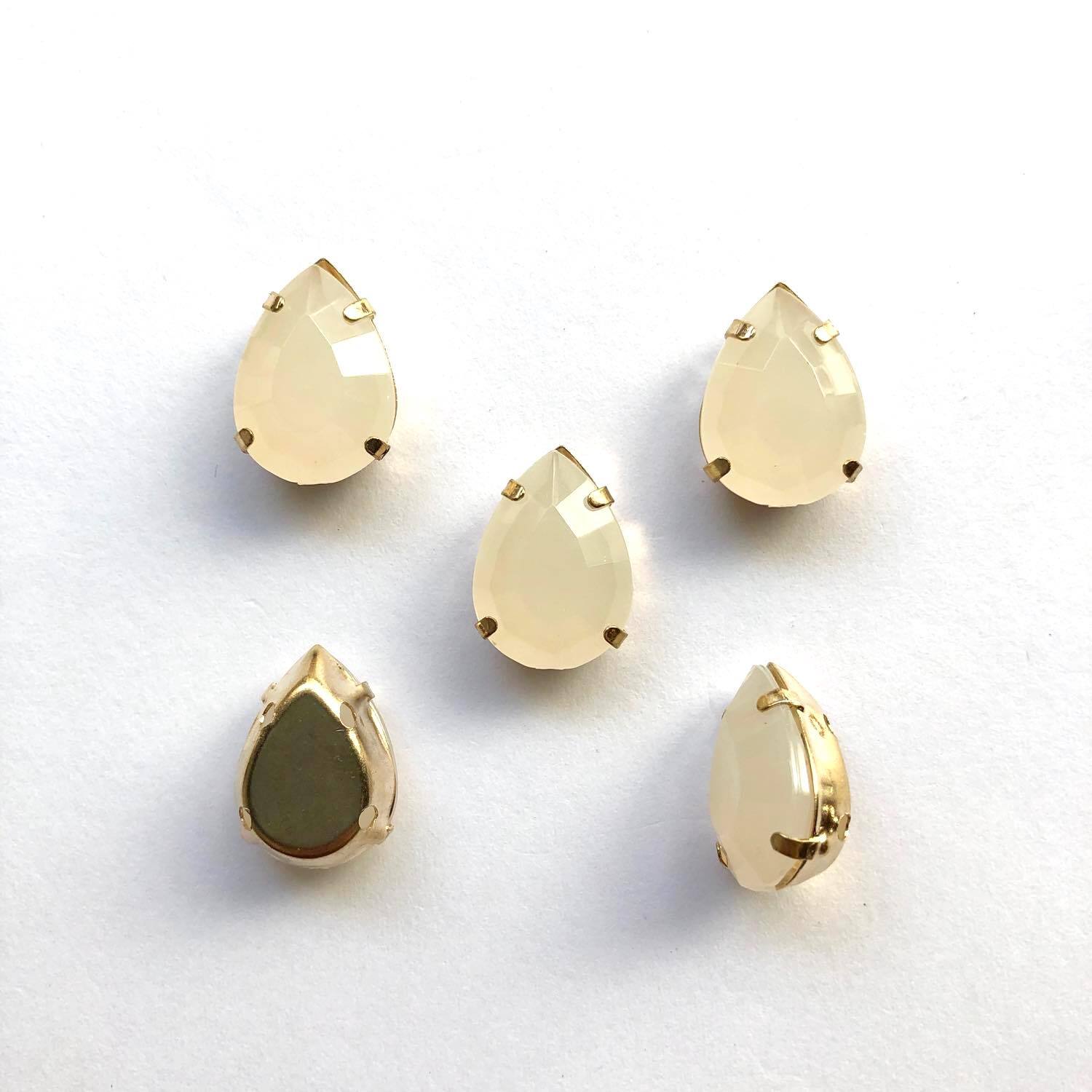 再入荷〉宝石風しずく型カボション | Dua-アクセサリーパーツショップ