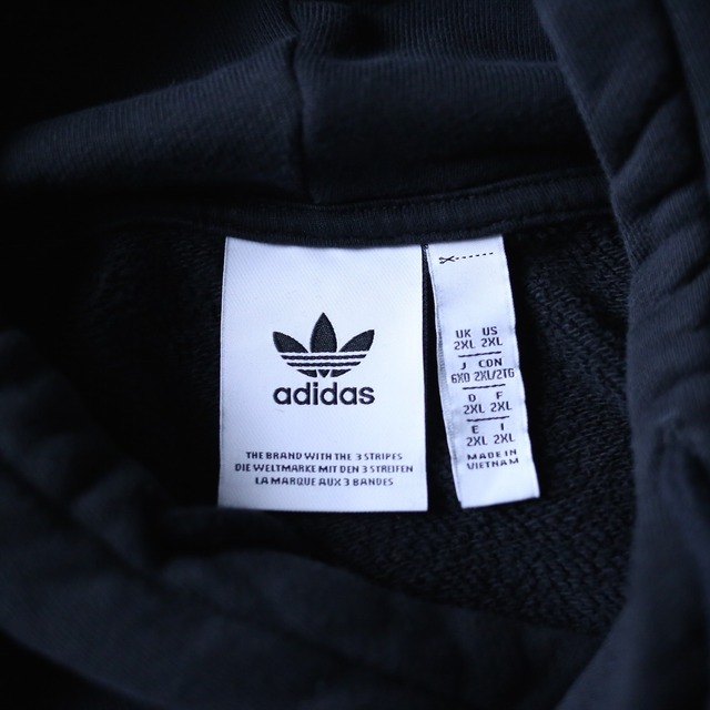 "adidas" XXL over silhouette black one-tone sweat parka