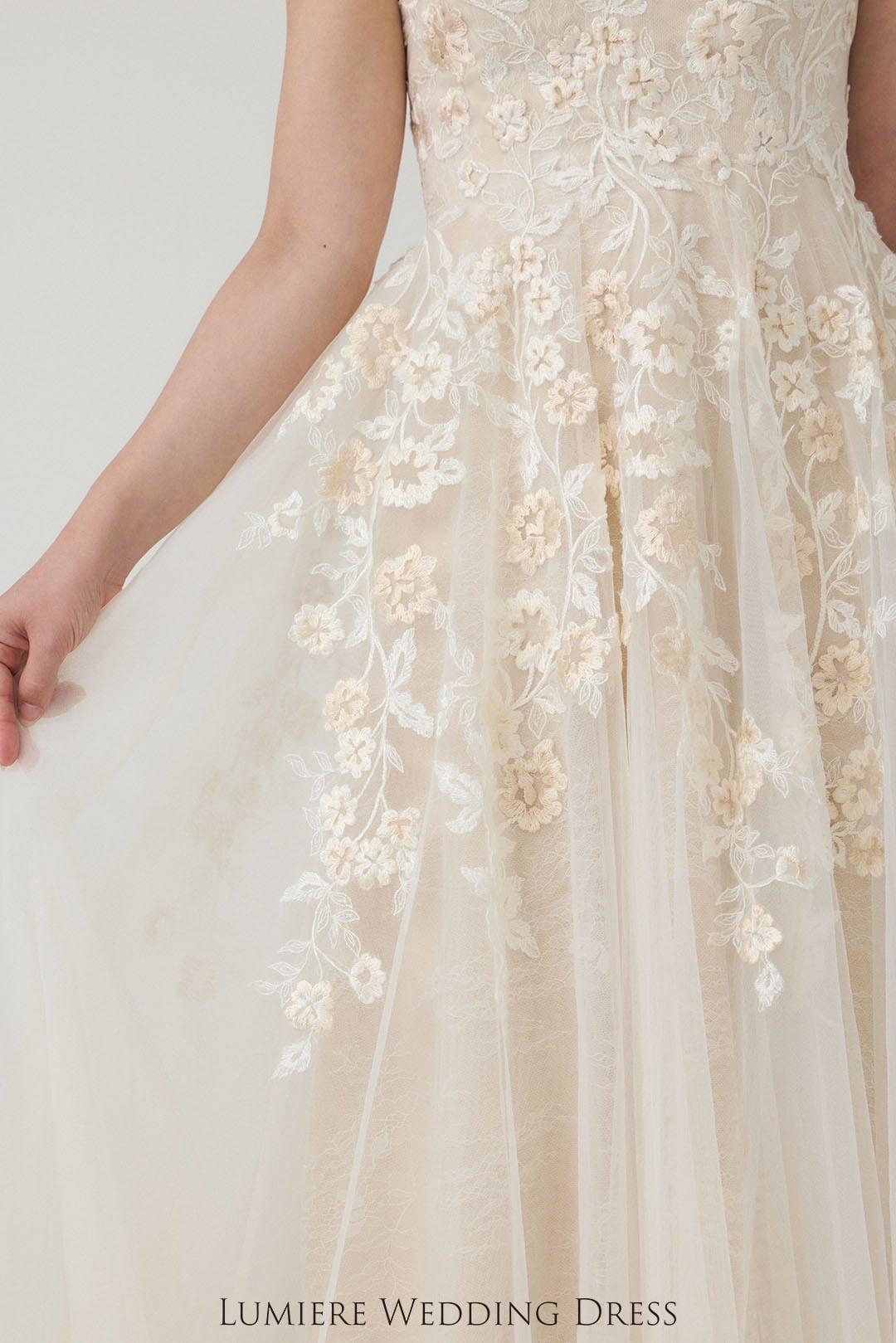 Miranda [R-7-mi] | Lumiere Wedding Dress