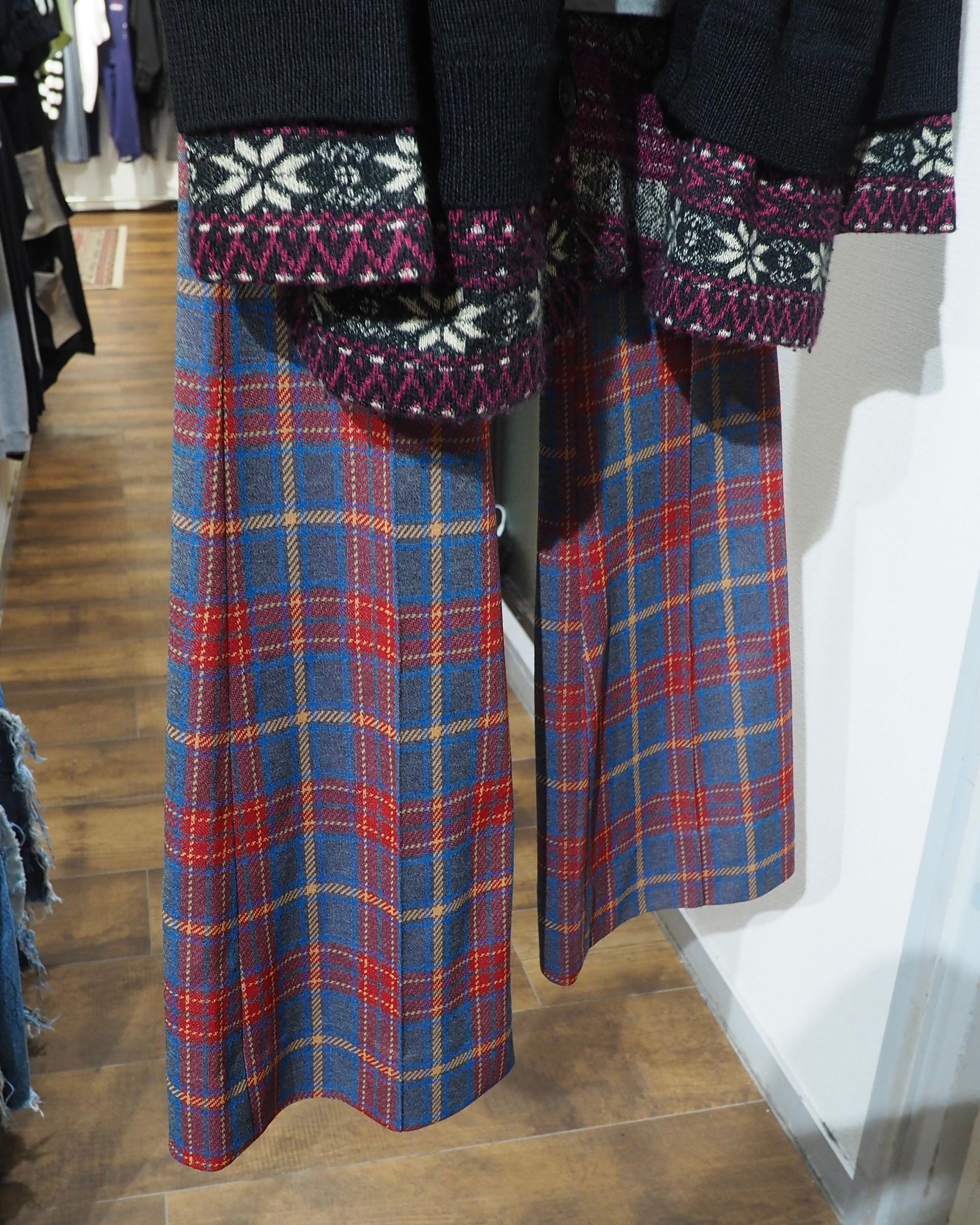 1970s ” H BAR C ” Beautiful Tartan check pattern vintage Flare pants