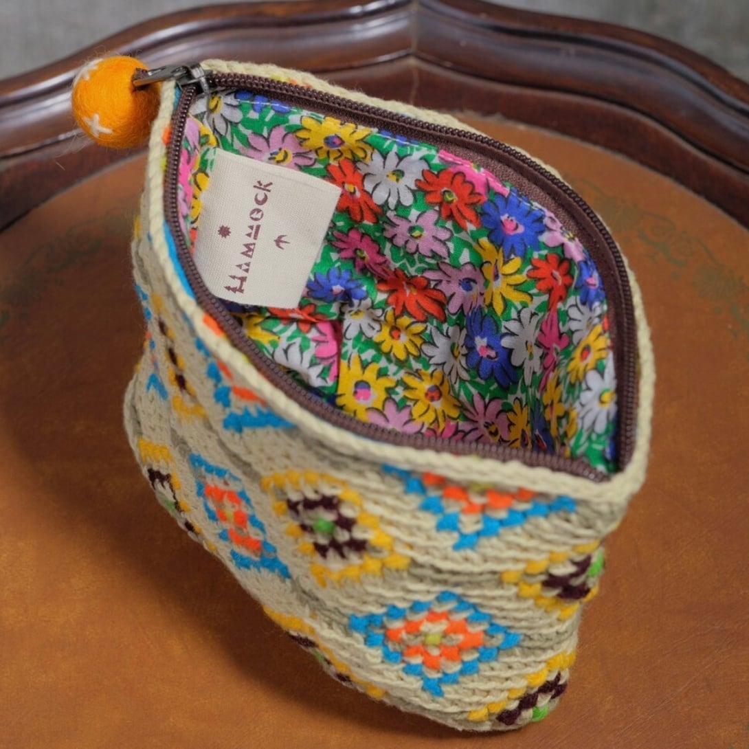 【リネン刺繍　ちゃちゃ子ページ】マルチクロス　ボートポーチ リネン刺繍 ちゃちゃ子ページ】マルチクロス ボートポーチ リネン刺繍