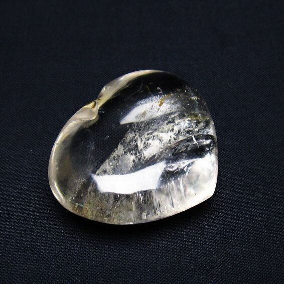 水晶 ハート置物 一点物 145-1523