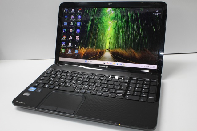 中古ノートPC】東芝〈dynabook BX/67VG〉Intel Pentium/SSD250GB 