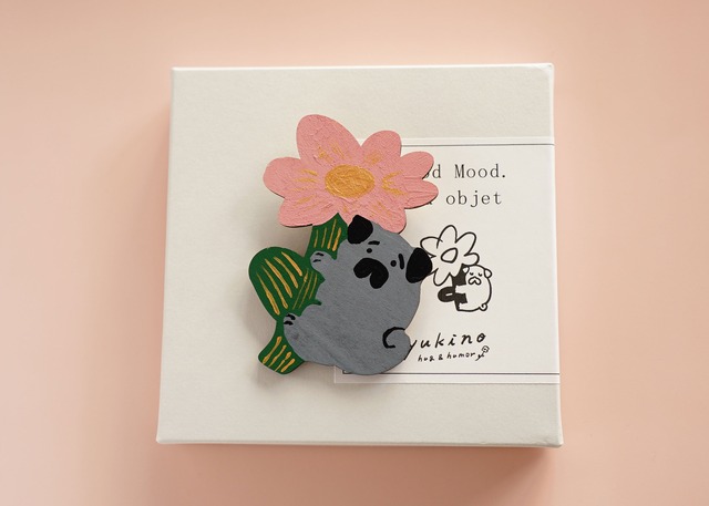 wood objet 原画 小「Bloomピンク黒パグ」