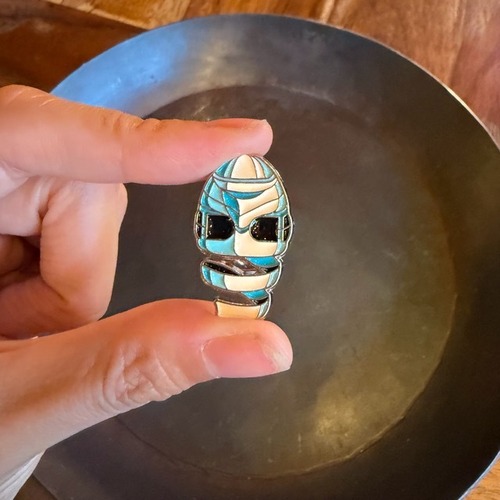 TOPANGA Jewelry Pin Brooch "Monster B"　ピンブローチ　モンスター　ホラー　ジャケット　キャップ　プレゼント　プチギフト　
