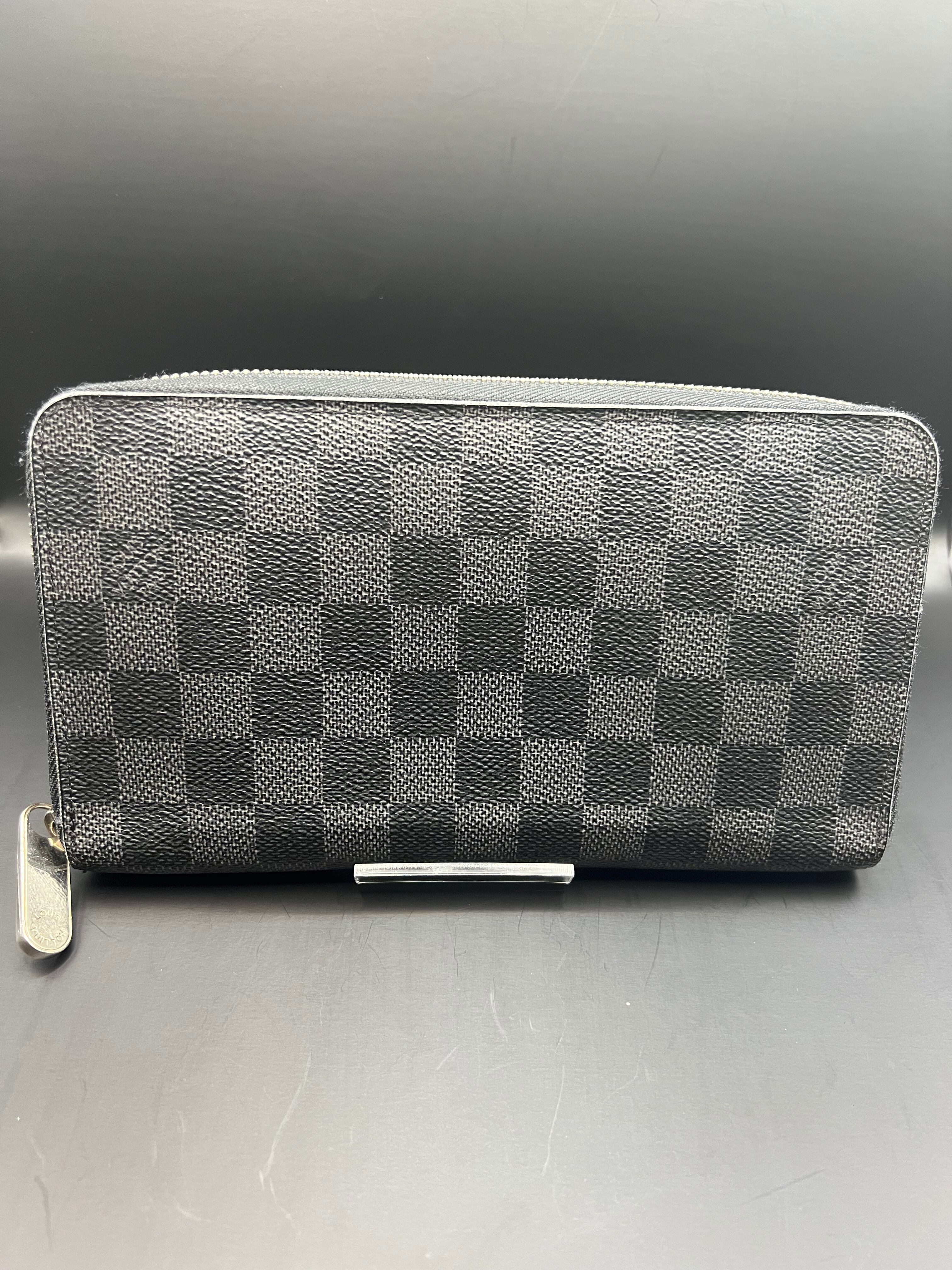 LOUIS VUITTON ダミエグラフィット ジッピーオーガナイザー N63077