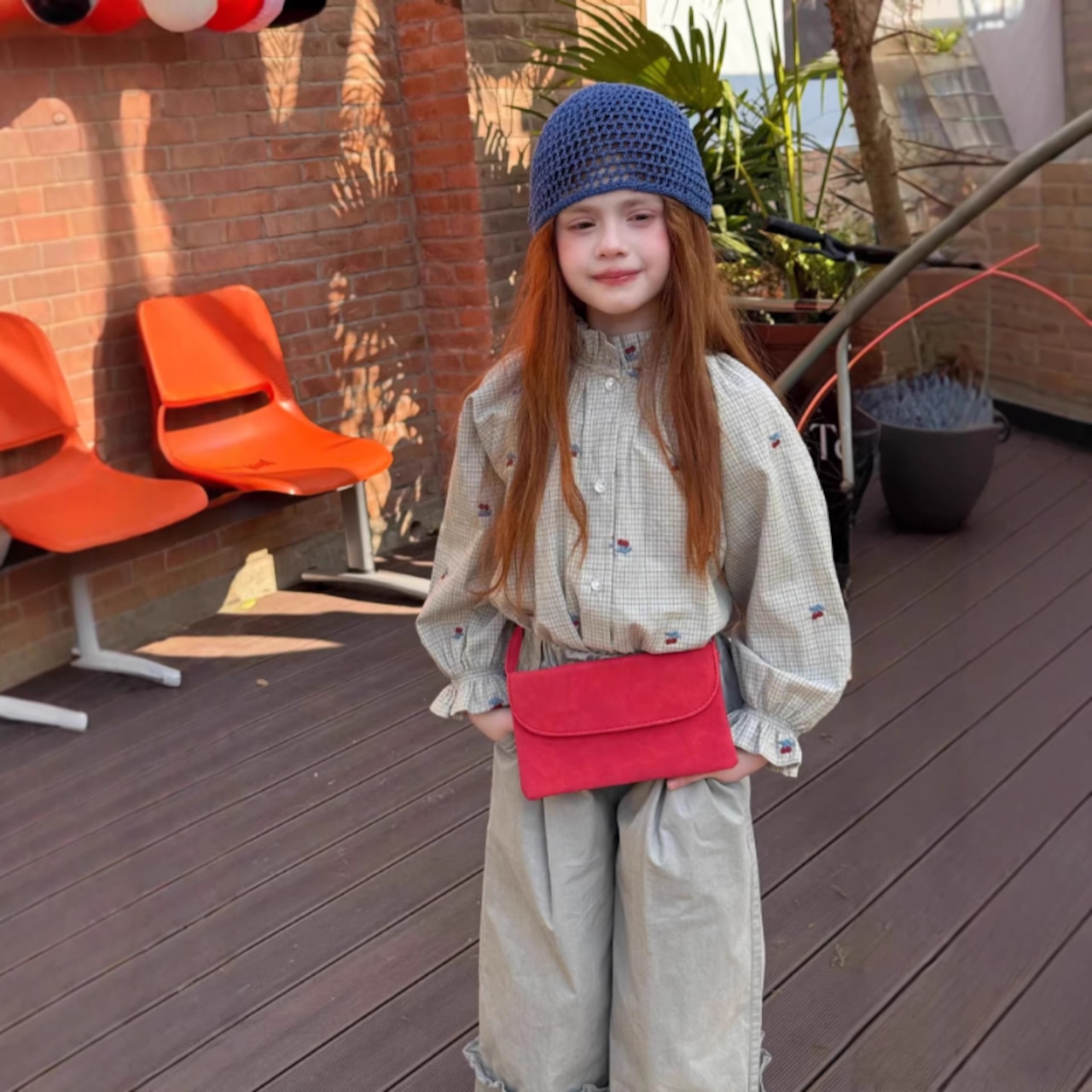 春チューリップ刺しゅうチェック柄シャツ