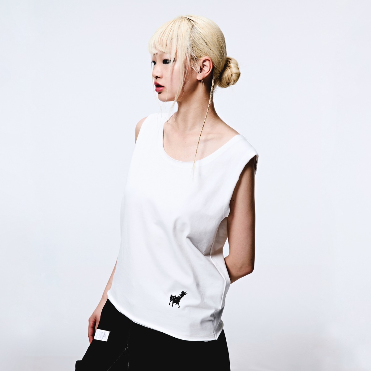 Senping. × LESOE Tank Top | LE SOE OFFICIAL STORE
