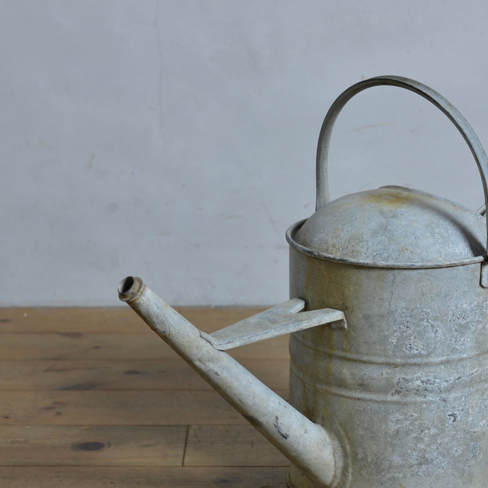 Born In Sweden Watering can ホワイト 白 ジョウロ