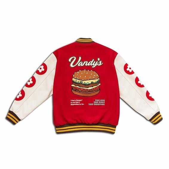 Vandy The Pink 4year Anniversary Varsity Jacket バンディーザピンク ヴァンディーザピンク スタジャン バーシティージャケット カスタムブランド リメイク ストリート メンズ レディース ユニセックス ファッションコーデ ストリートコーデ 海外 最新 モデル