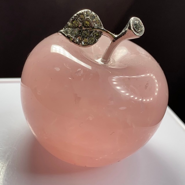 6.とっても可愛い♪ローズクォーツりんごさん♪