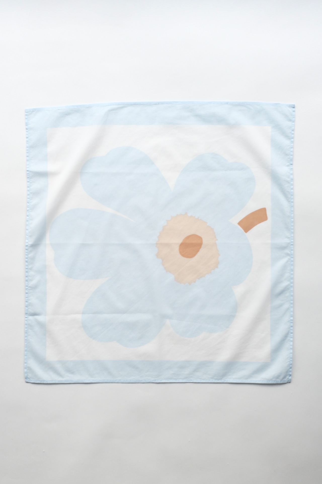 Soft blue Unikko square cotton scarf