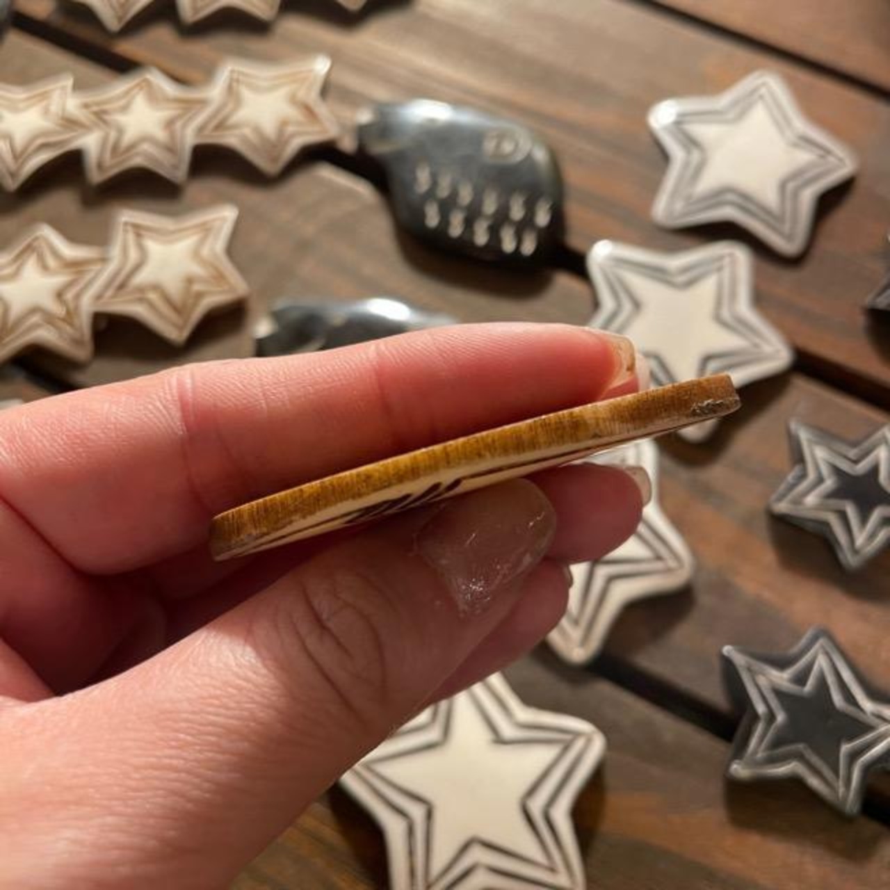BONE 箸置き ショートボード ホワイト / chopstick rest shortboard white 水牛骨 サーフボード キッチン雑貨 ハンドメイド 手作り 一点もの ギフト プレゼント