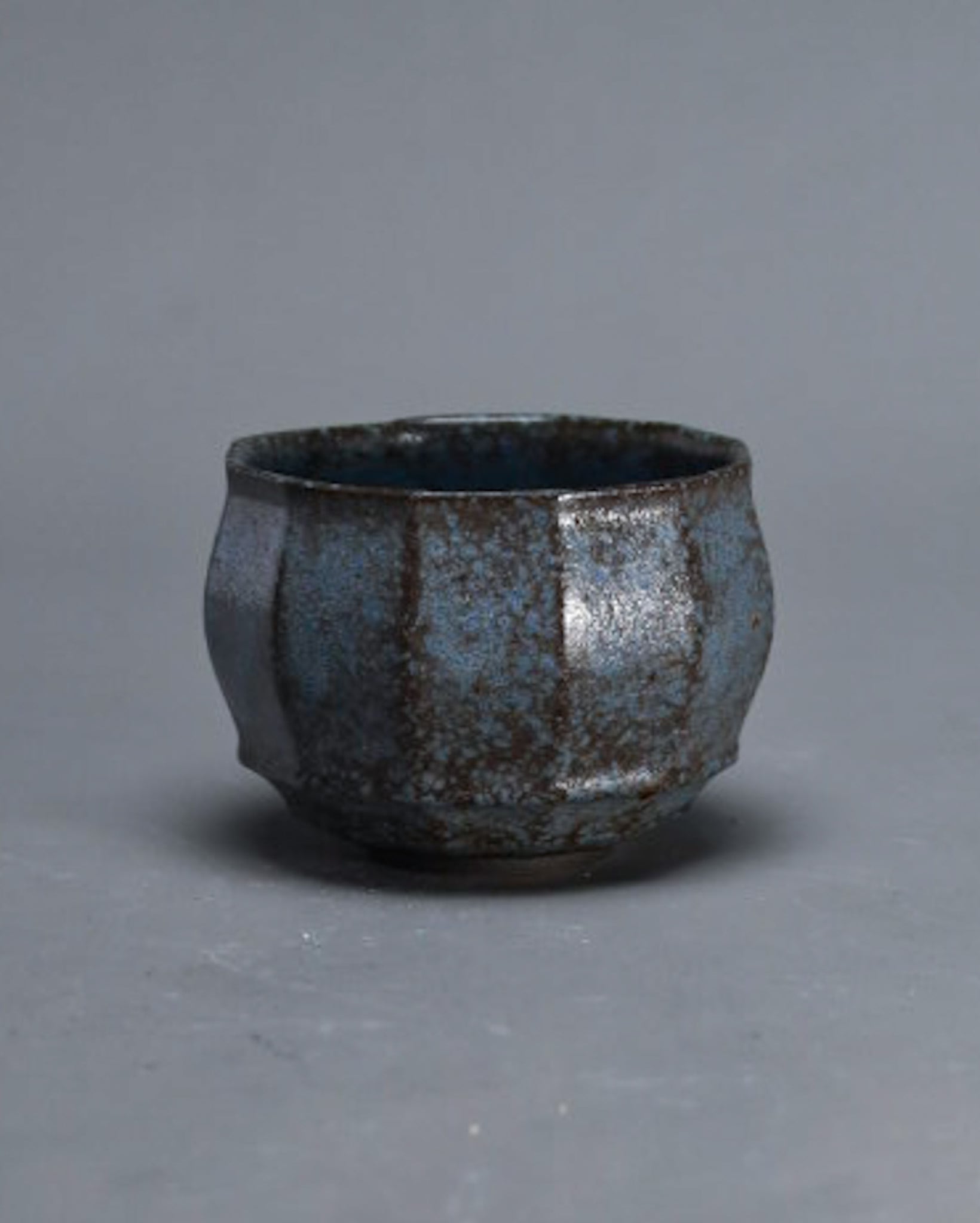 kaleido ぐい呑み -ancient blue-