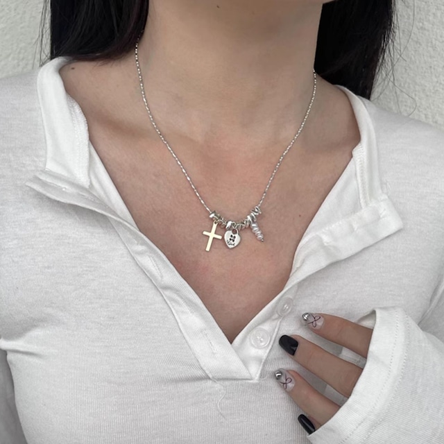 Tattoo中古の十字架の愛のネックレス