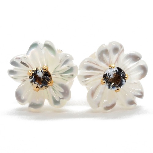 K10 YG ホワイトシェル＆アクアマリン　2wayフラワー ピアス （本来の才能を発揮）プレゼントにもどうぞ 小箱、La Terre表参道のショップバッグ付き