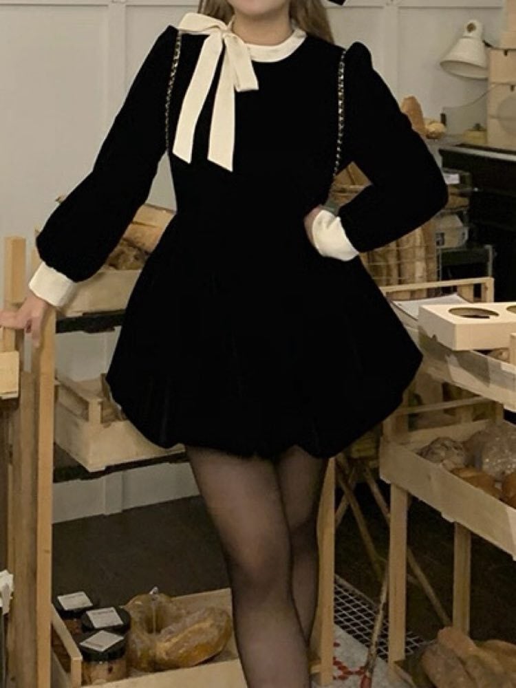 上品さを兼ね備えた大人ガーリー 丈が選べる 配色リボンクラシカルワンピース 大人可愛い クラシカル 上品 おしゃれ リボン バイカラー きれいめ お呼ばれ 食事会 細見え 体型カバー 大きいサイズ 韓国 CH11492