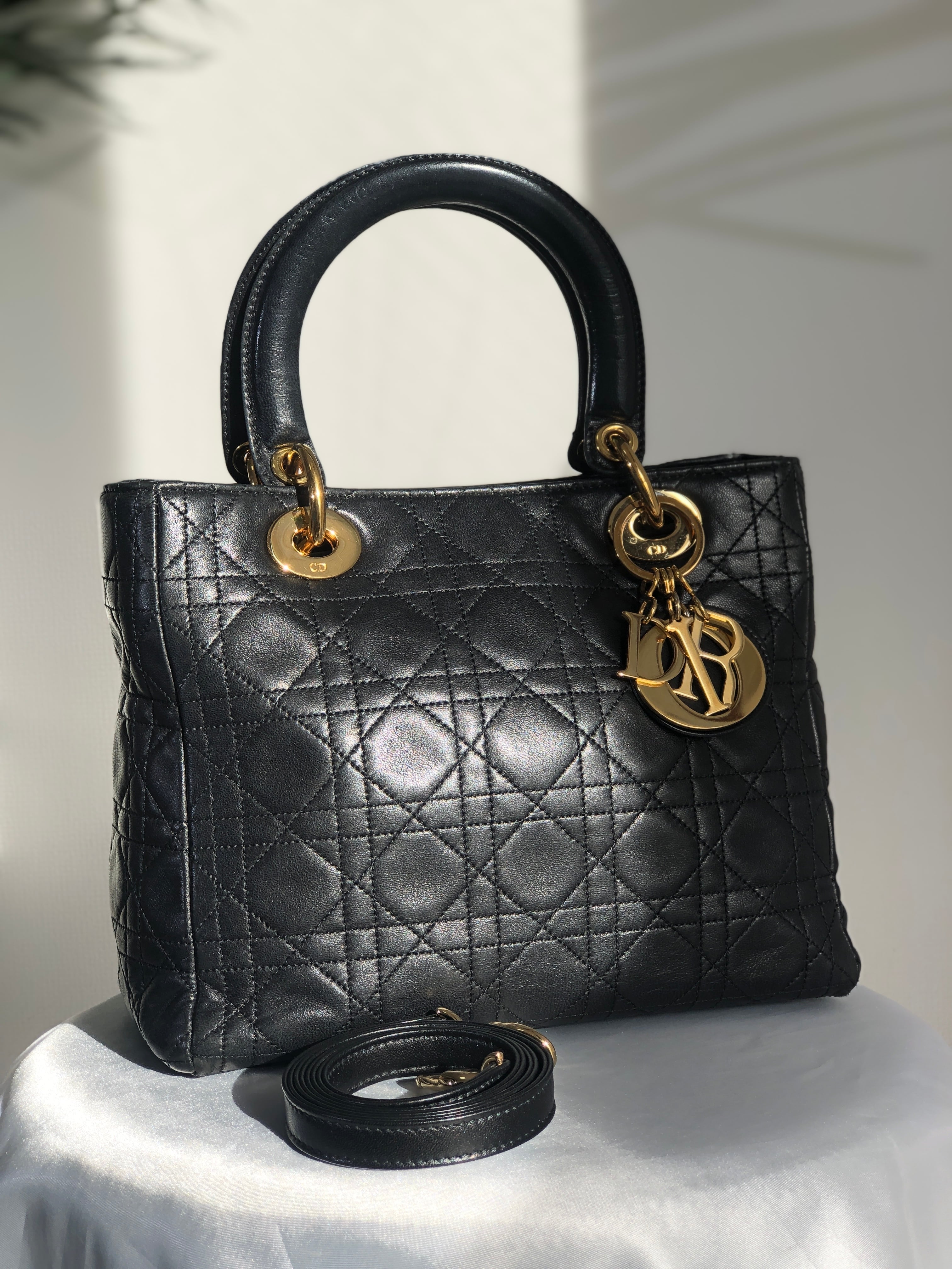 Christian Dior ディオール カナージュ ロゴチャーム レディディオール レザー ショルダーバッグ 2way ハンドバッグ ブラック  vintage ヴィンテージ オールド khzzs3 | VintageShop solo powered by BASE