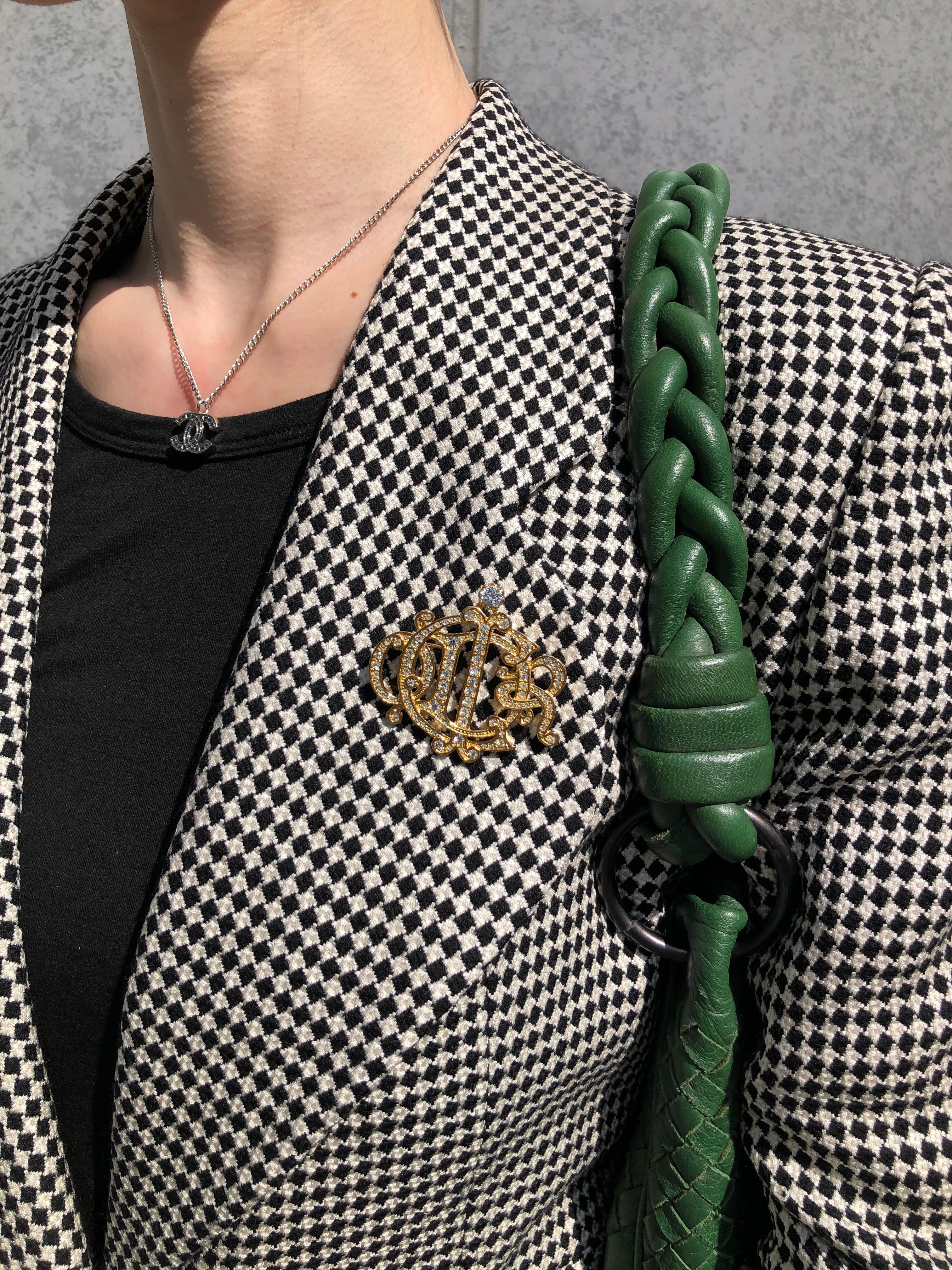 本物保証 Christian Dior クリスチャンディオール ブローチ ゴールド ロゴ ヴィンテージ エンブレム ゴールドトーン レディース Christian Dior クリスチャン ディオール ブローチ ゴールド ライン