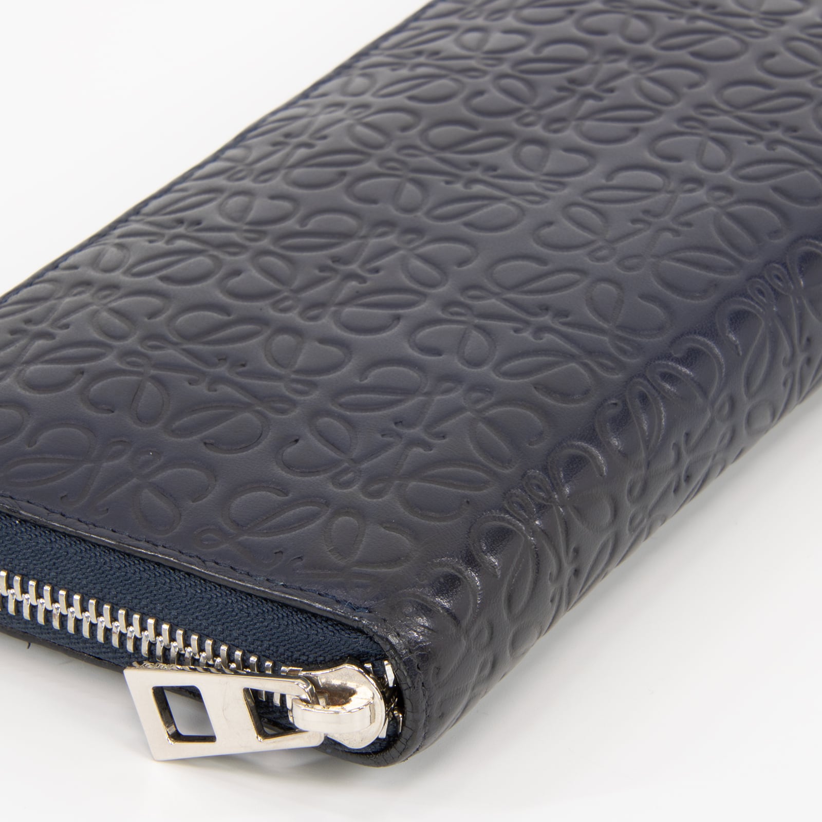 本物 送料無料】ロエベ 長財布 ラウンドファスナー メンズ レディース