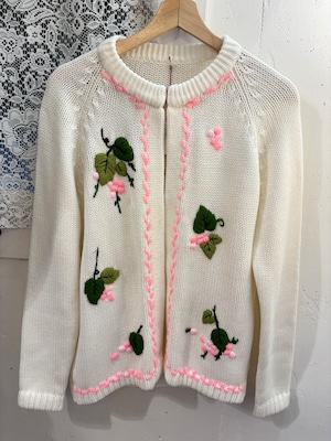 60’s pink grape embroidery cardigan