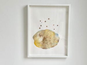 野村佳代  作品 g-31 ※額あり   (2021)