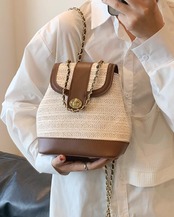 チェーンミニリュック D1087