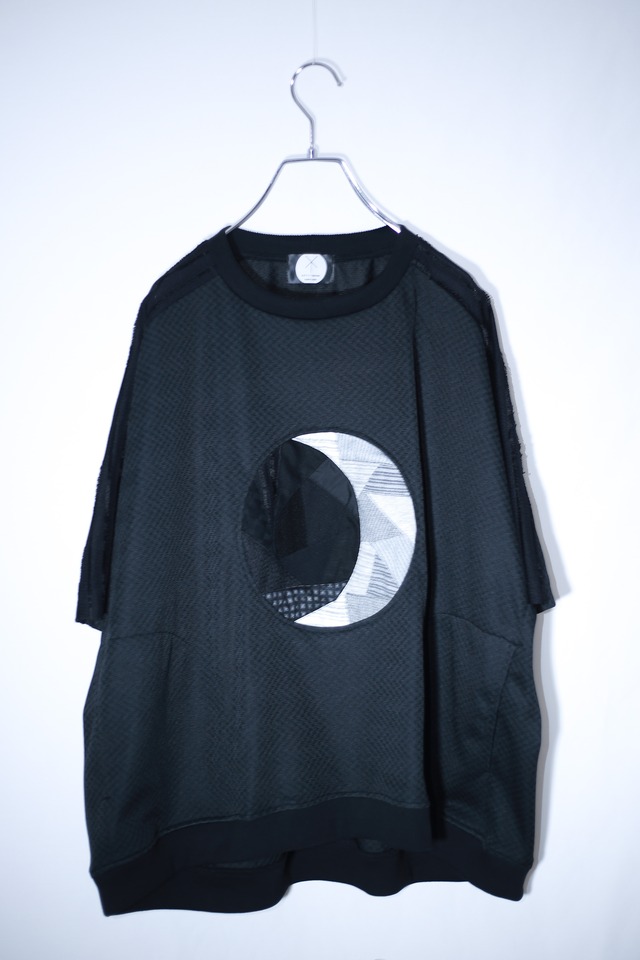 Plain-T-shirts ○ crescent moon (black)