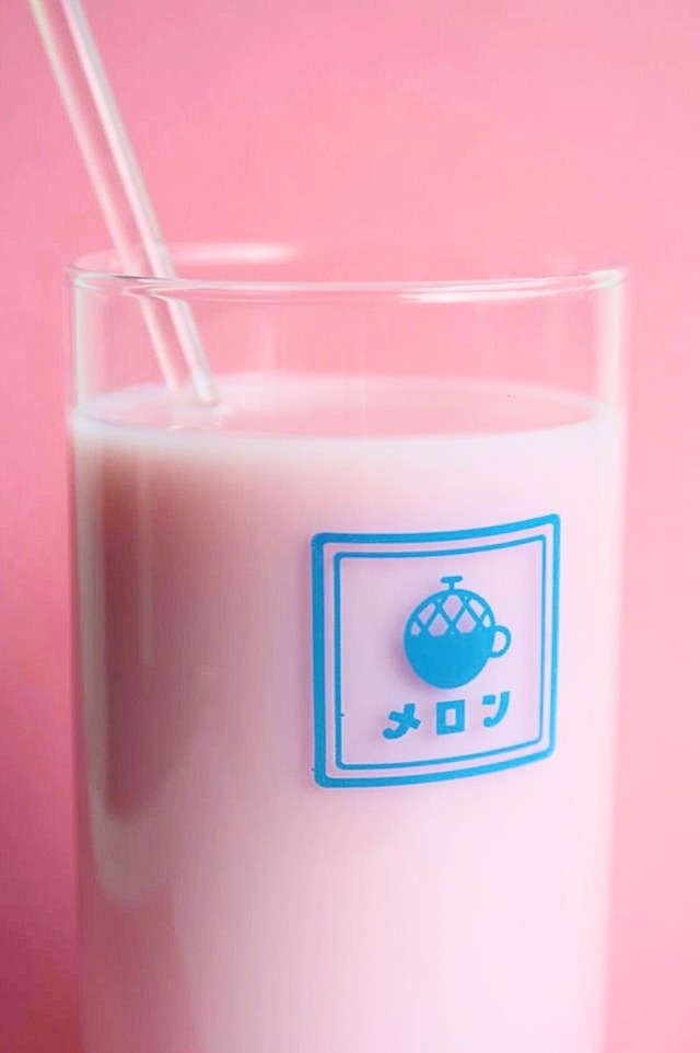 純喫茶メロン・ソーダグラス【ロゴ】