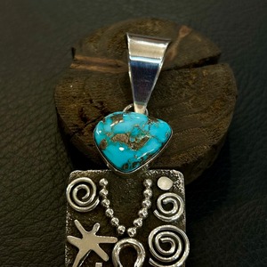 アレックスサンチェス(AlexSanchez) ロイストンTOP