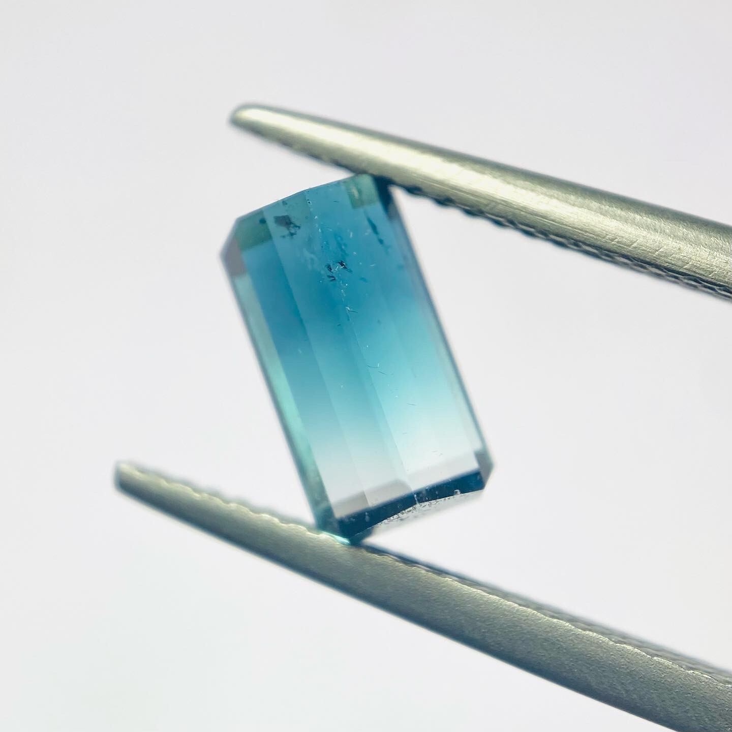 景色の見えるトルマリン5 夏、海