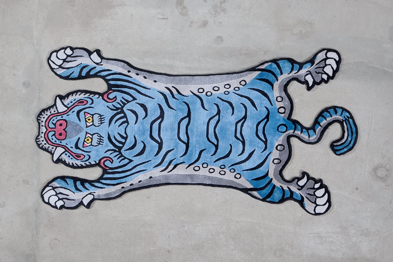 Tibetan Tiger Rug 《Mサイズ•シルク•オリジナル1•ブルー237》チベタン