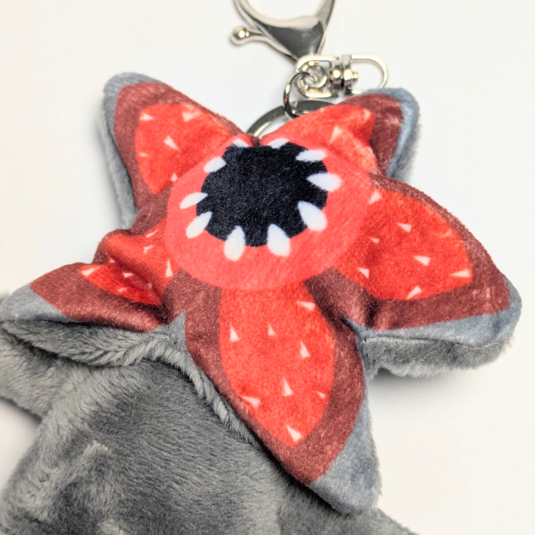 【 Stranger Things ( ストレンジャーシングス ) 】『デモゴルゴン Little』Plush KeyHolder / ぬいぐるみキーホルダー 〚アメリカン雑貨 アメトイ〛