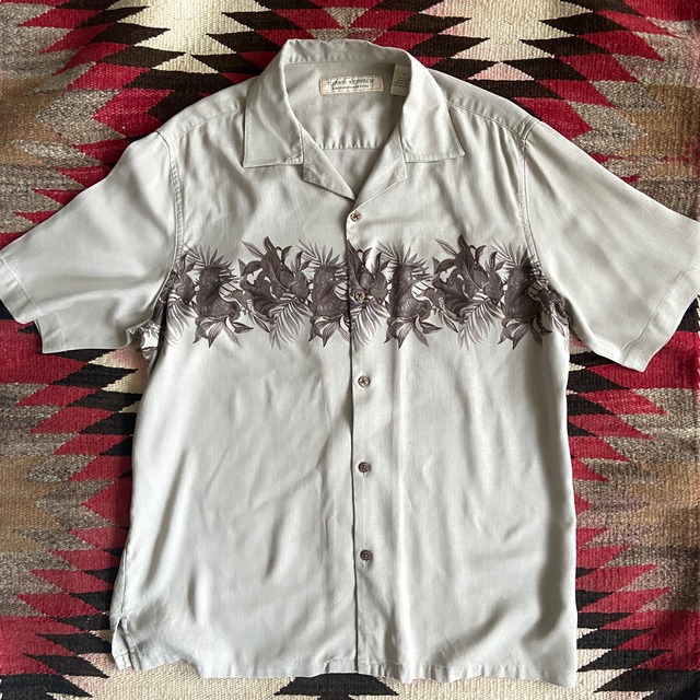 Island Republic Silk 100% Aloha Shirt  L  F817