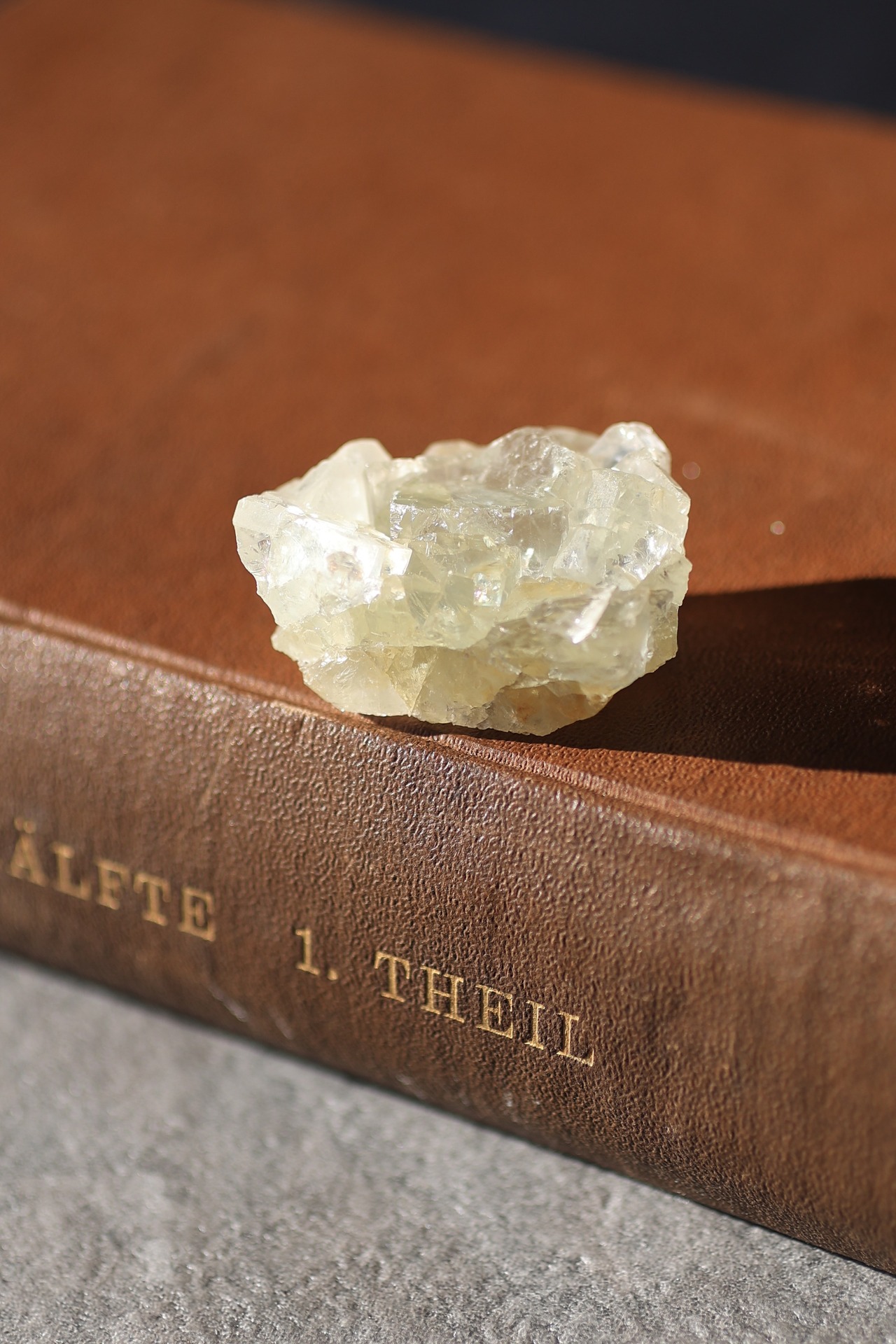 フローライト「陽だまり」Fluorite ◇ 天然石 鉱物 パワーストーン 原石 | st00400