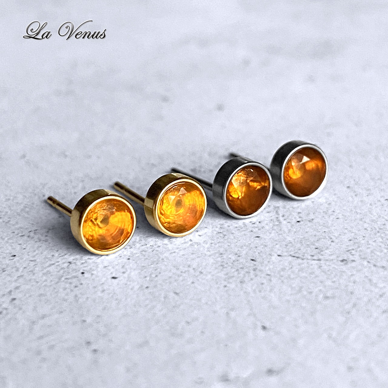 ✴︎つけっぱなしOK✴︎ 天然 ファイアオパール 一粒 ベゼルピアス 4mm 