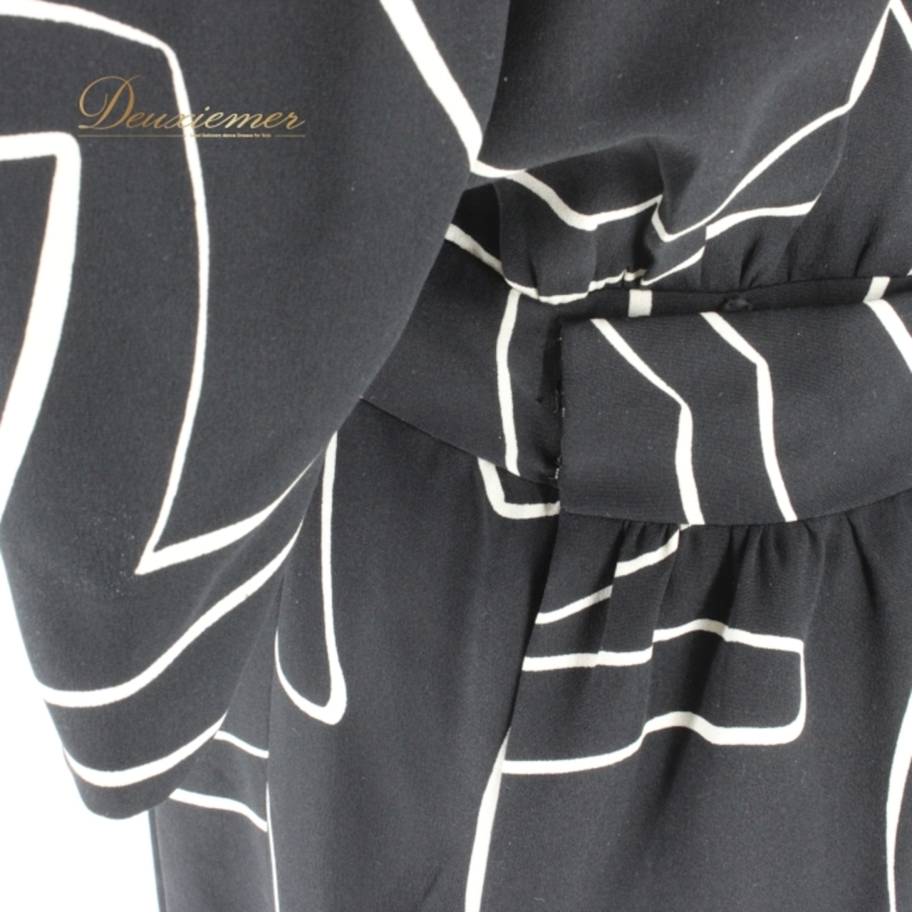 社交ダンス 衣装 スタンダード ドレス ワンピース レッスンウェア パーティドレス レディース ブラック系 ホワイト系 フォーマル 白 黒 スタイリッシュ バイカラー シンプル エレガント おしゃれ 通販 レディースファッション 大人 二次会 舞台衣装 ダンスパーティー 発表会 着痩せ コーディネート