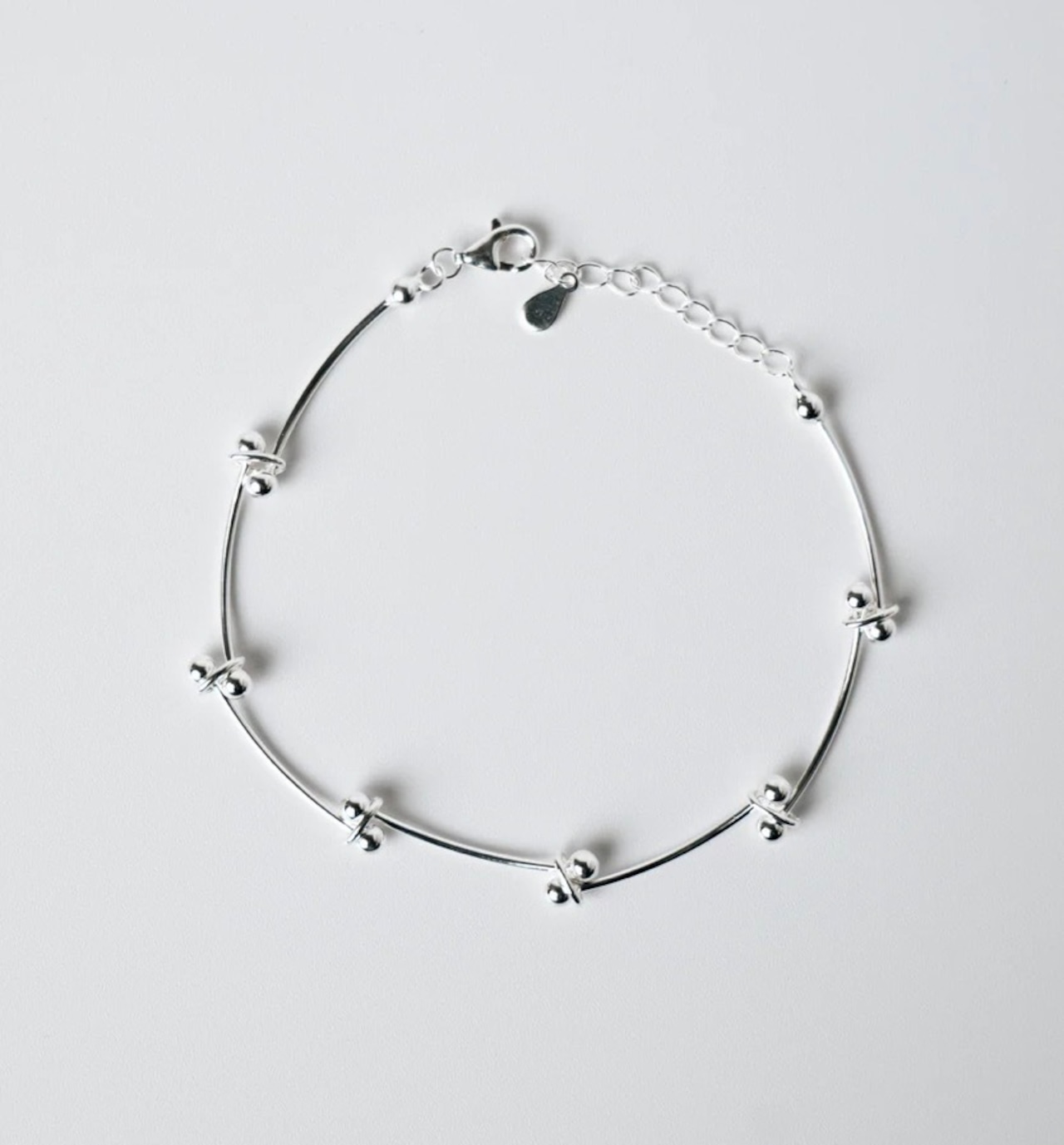 WAVE DOT BRACELE T b006