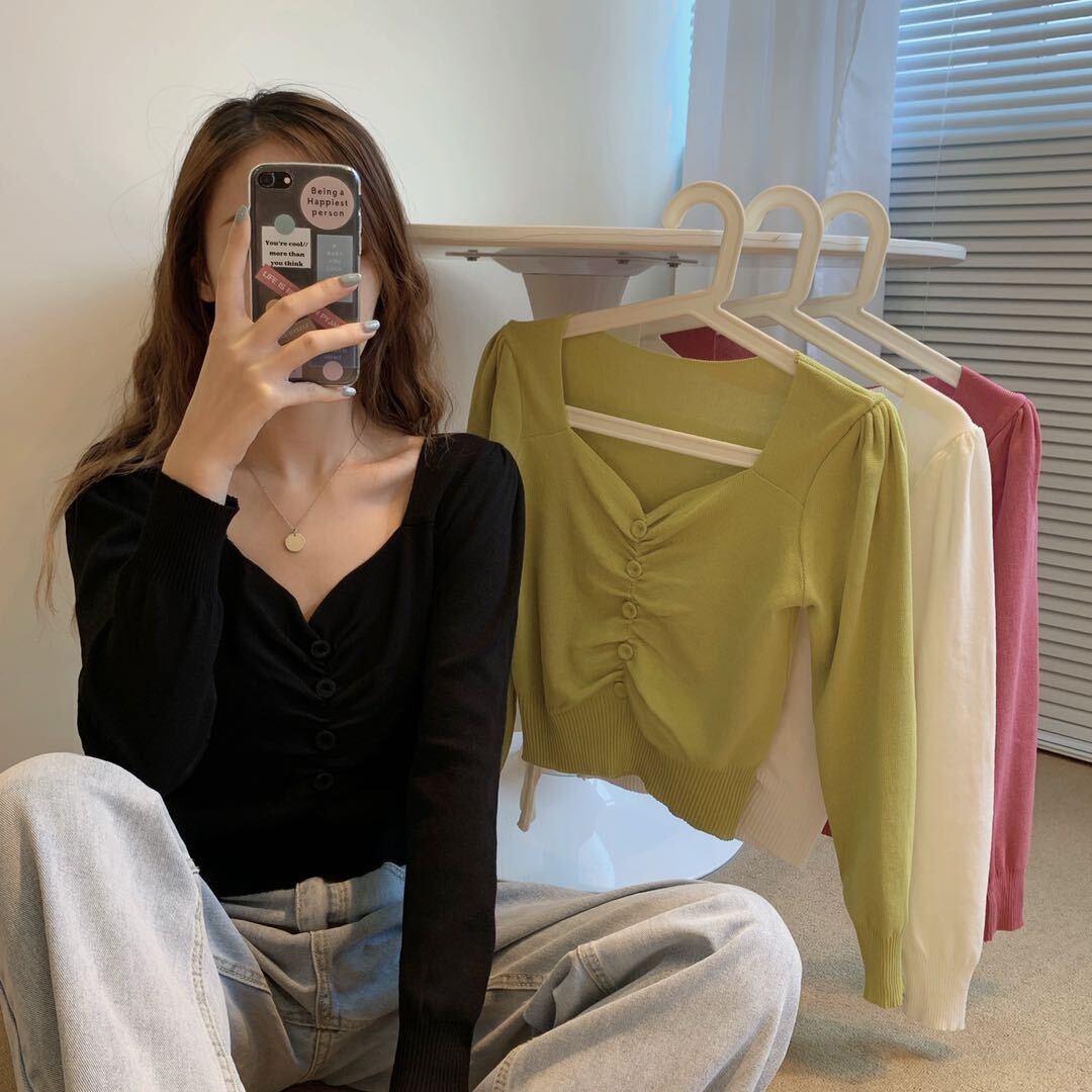 レトロな鎖骨Vネックスリム痩身折り長袖セータートップ女性の2020年秋の新バージョン クレセントシティ78768370558
