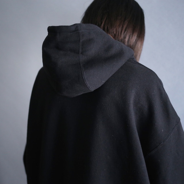 front print design XXL over silhouette black sweat parka