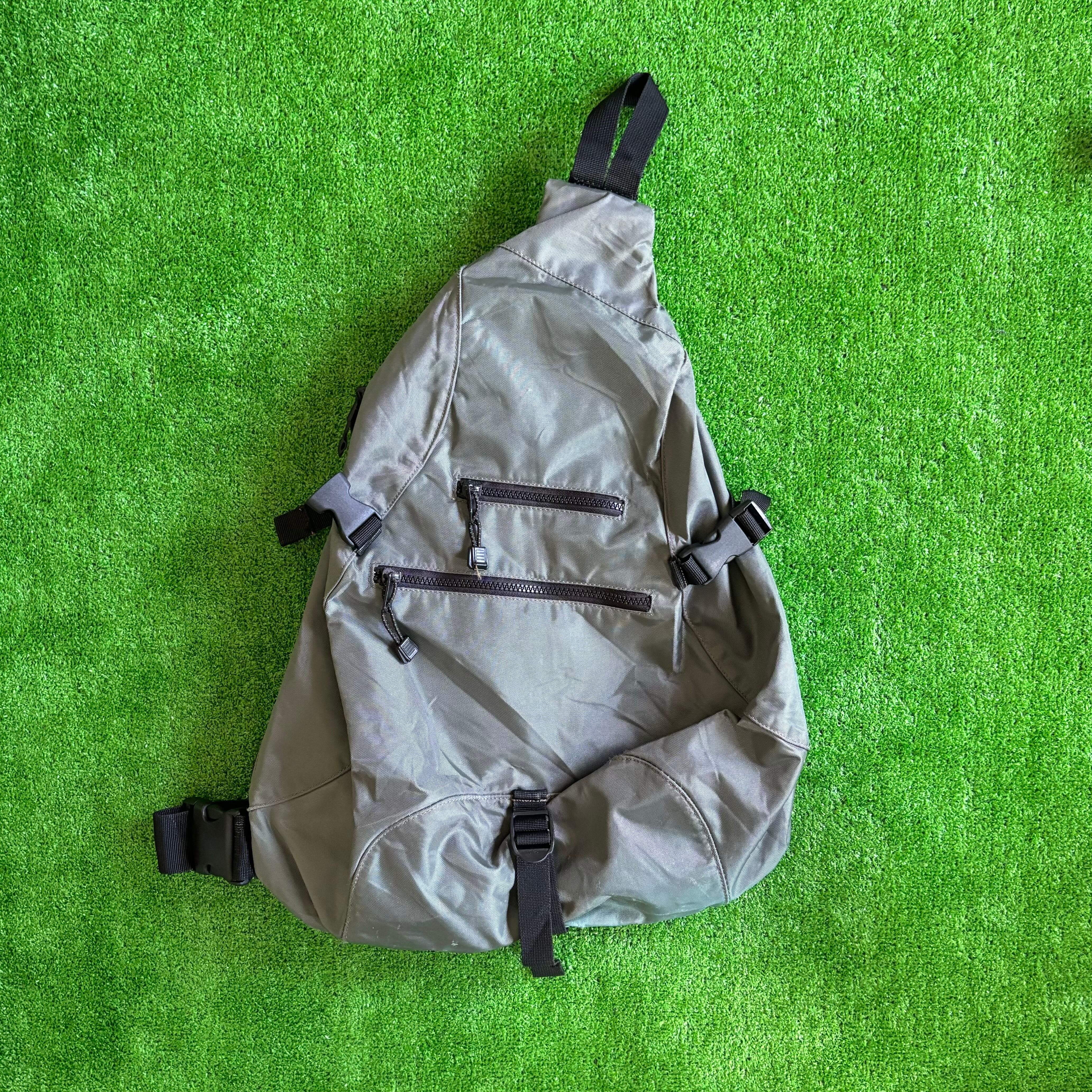 OLD GAP 00s technical one shoulder bag 00s old gap one shoulder