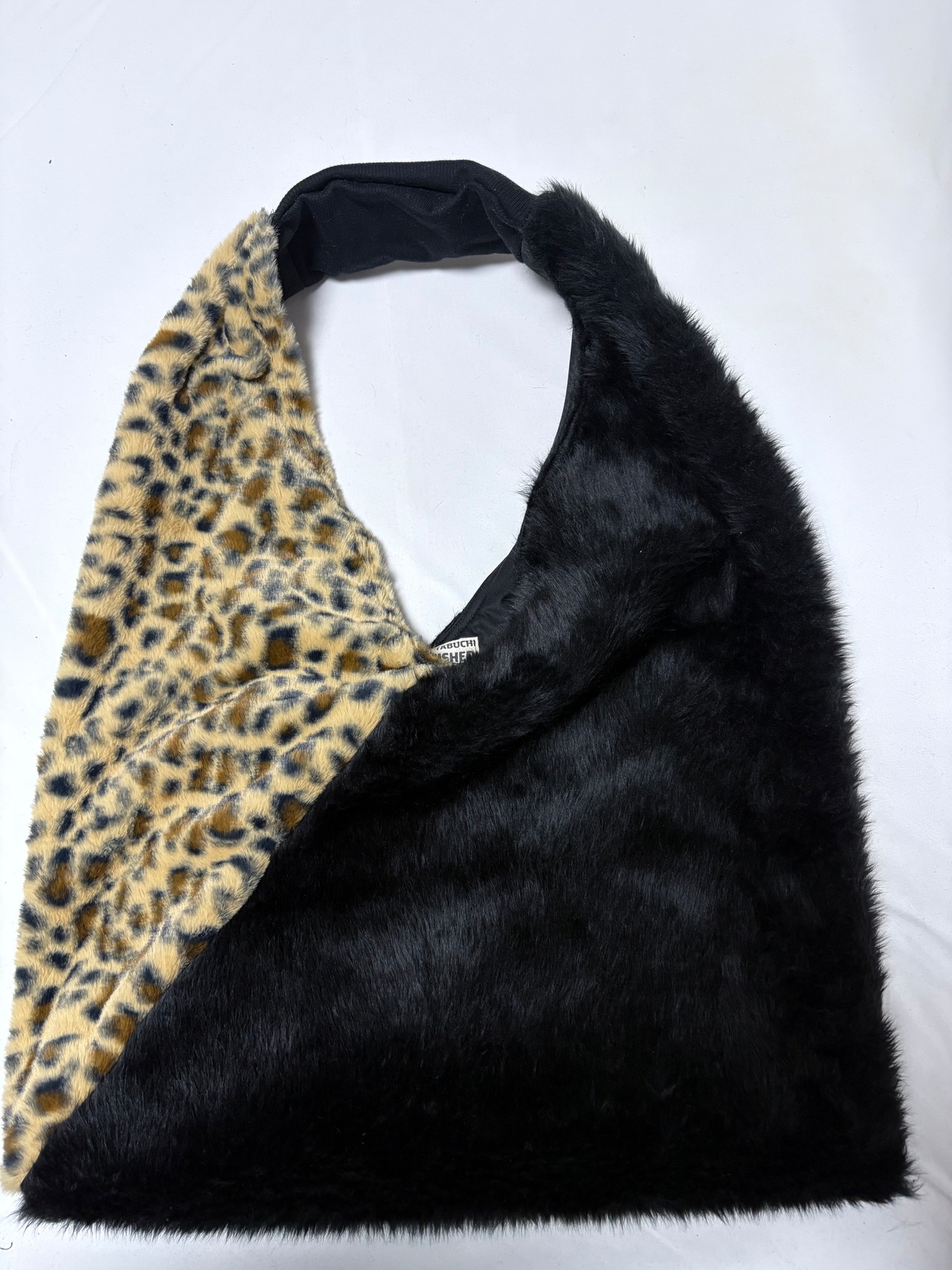 UNFINISHED ショルダーファーバッグ26019