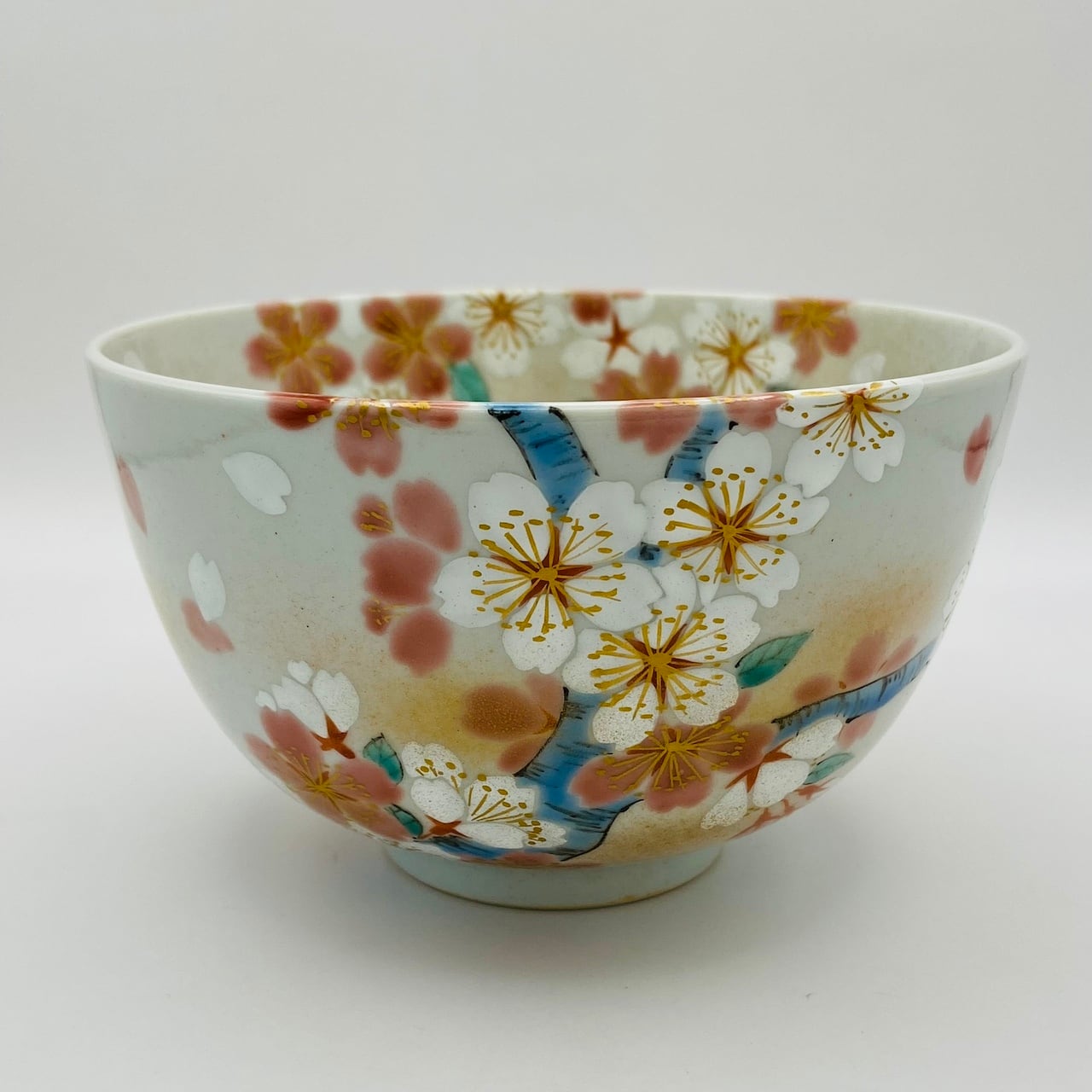 送料込【逢絢亭・新品】茶道具 茶碗 京焼 仁清 桜流水 清水北斗 共箱入り 新品】茶碗 白磁 桜 清水北斗 共箱入 | 錦玉堂オンラインショップ