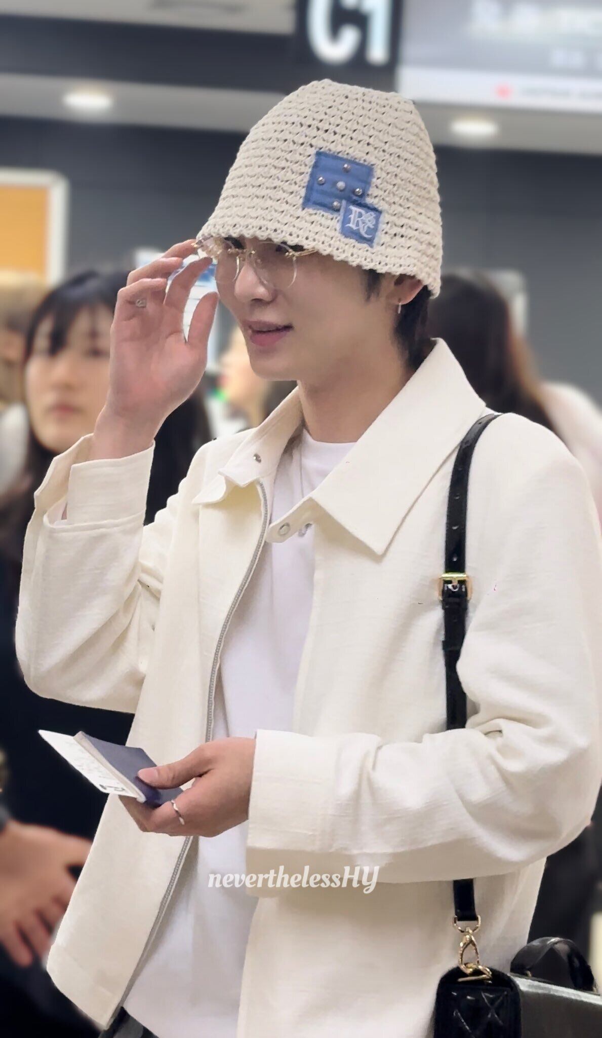 ☆SHINee キー 着用！！【RSSC】RIVET PATCHED KNIT BUCHET HAT